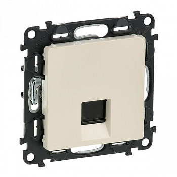 Розетка интернет одиночная RJ 45 Категория 6 UTP Valena Life. Слоновая кость. Legrand