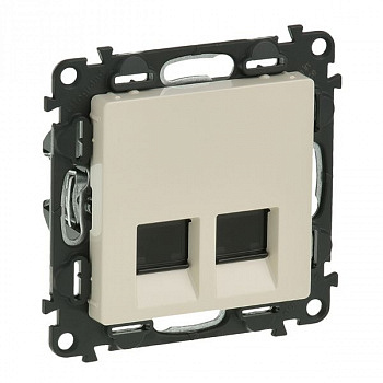 Розетка интернет двойная RJ 45 Категория 6 UTP Valena Life. Слоновая кость. Legrand