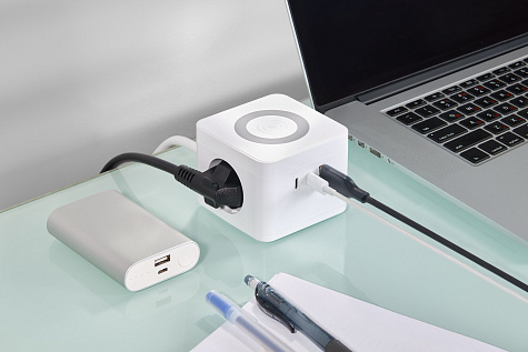 DOMINIC Удлинитель Qi10Вт У02К 1,3м 3х1мм2 USB A+C Белый