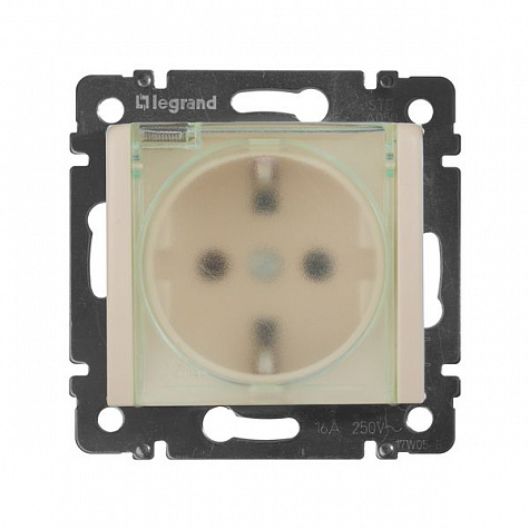 Розетка 2К+З 16А IP44 со шторками и крышкой. Слоновая кость. Valena
