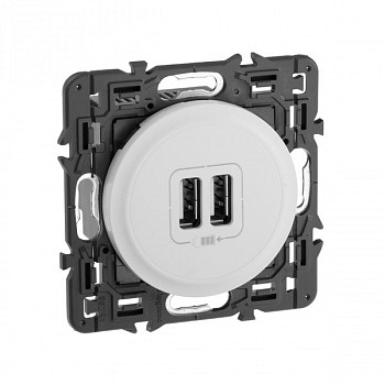 Зарядное устройство 2xUSB 2400 мА Белый. Celiane. Legrand