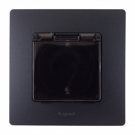 Legrand Etika Антрацит Розетка 2К+З IP44