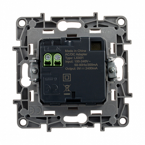 Зарядное устройство с двумя USB-разьемами тип А-А 240В/5В 2,4А Белый. Legrand Etika