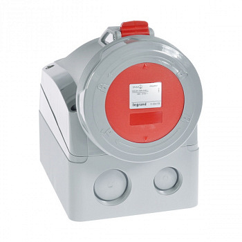 Розетка накладная IP66/67 380/415В 32A 3К+Н+З P17 Tempra Pro. Legrand