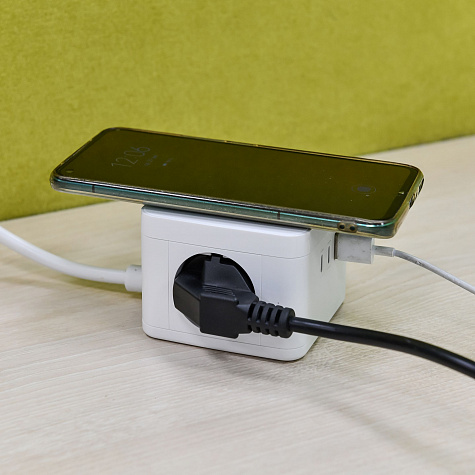 DOMINIC Удлинитель Qi10Вт У02К 1,3м 3х1мм2 USB A+C Белый
