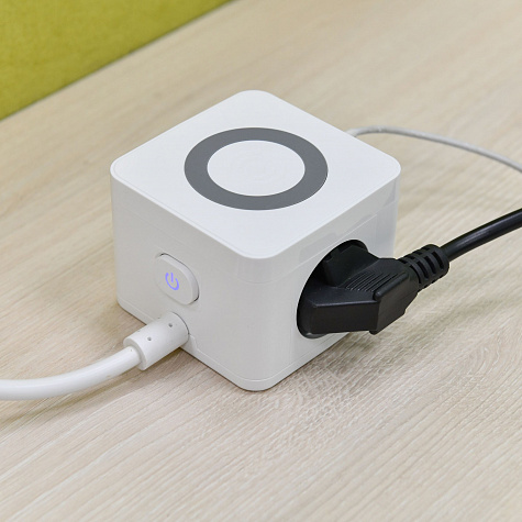 DOMINIC Удлинитель Qi10Вт У02К 1,3м 3х1мм2 USB A+C Белый