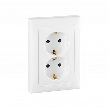 Valena Classic DIY Розетка 2 x 2К+З, 10/16А 230/250В немецкий стандарт, со шторками, Белый Legrand арт 694282