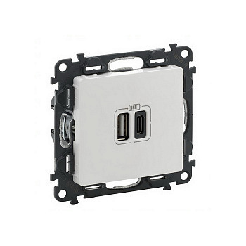 Зарядное устройство с двумя USB-разъемами Тип А/Тип С 240В/5В Белый. Valena LIFE