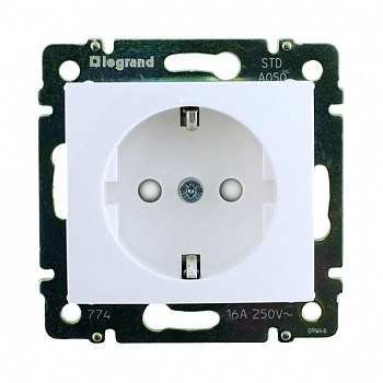 Valena Classic DIY Розетка 2К+З, 10/16А 230/250В немецкий стандарт, со шторками, Белый Legrand