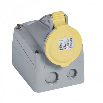 Розетка накладная IP44 100/130В 16A 3К+З P17 Tempra Pro. Legrand
